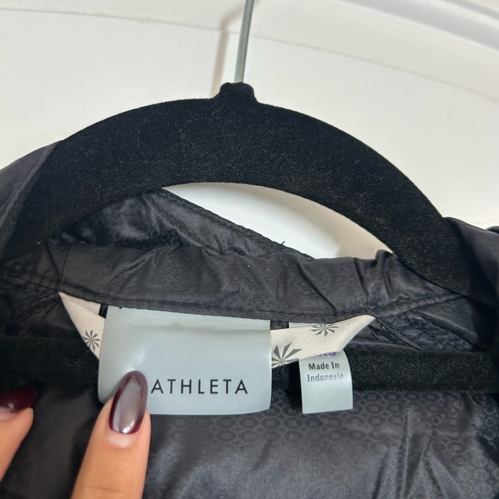 Athleta Womens Downtime Goose Down Quilted Black Puffer Vest Jacket size XS - Picture 10 of 12